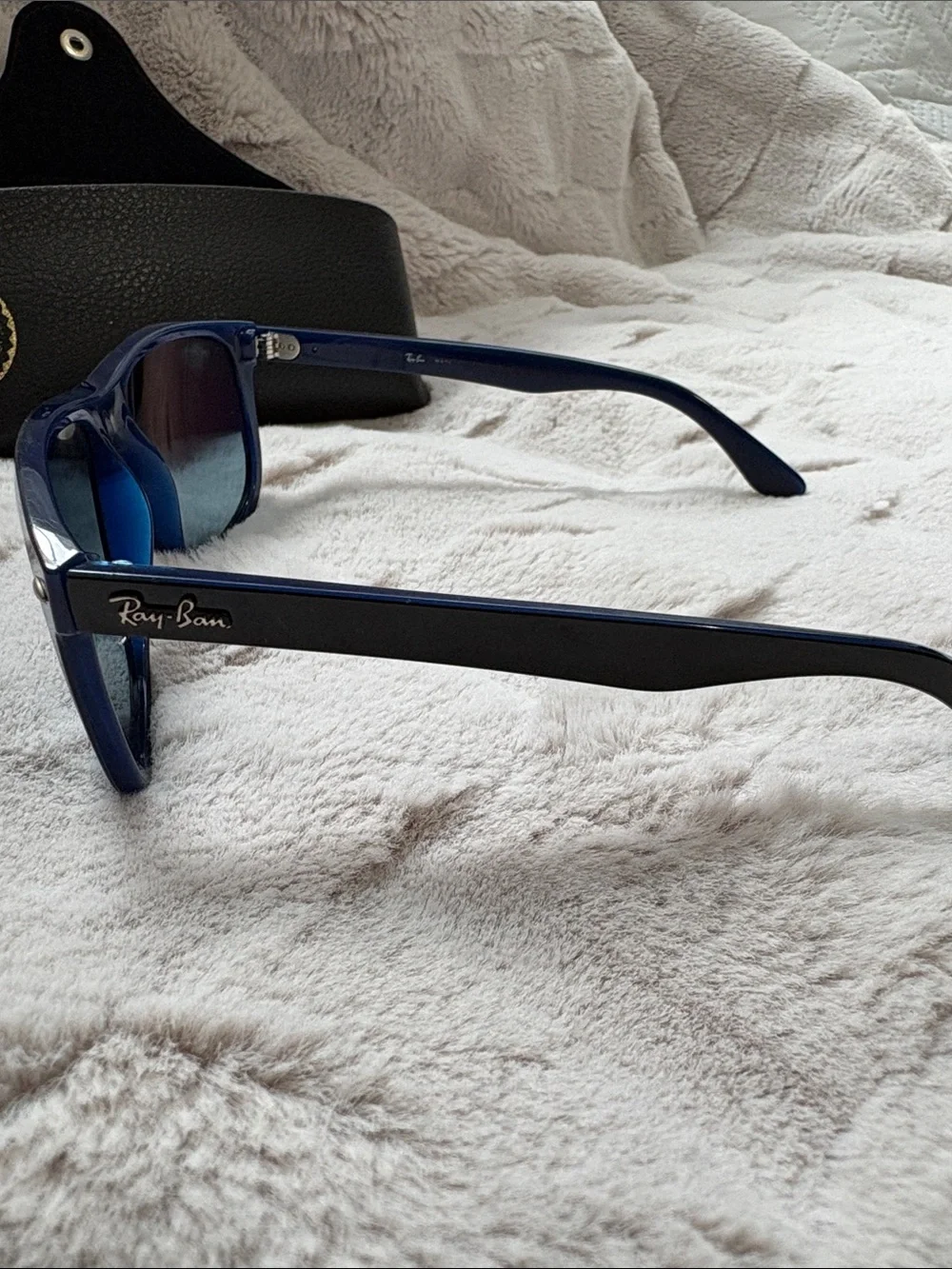Ray-Ban stylish ray
